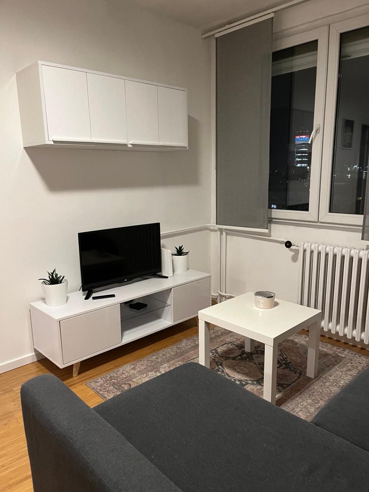 Lenny Apartman Belgrad Dış mekan fotoğraf